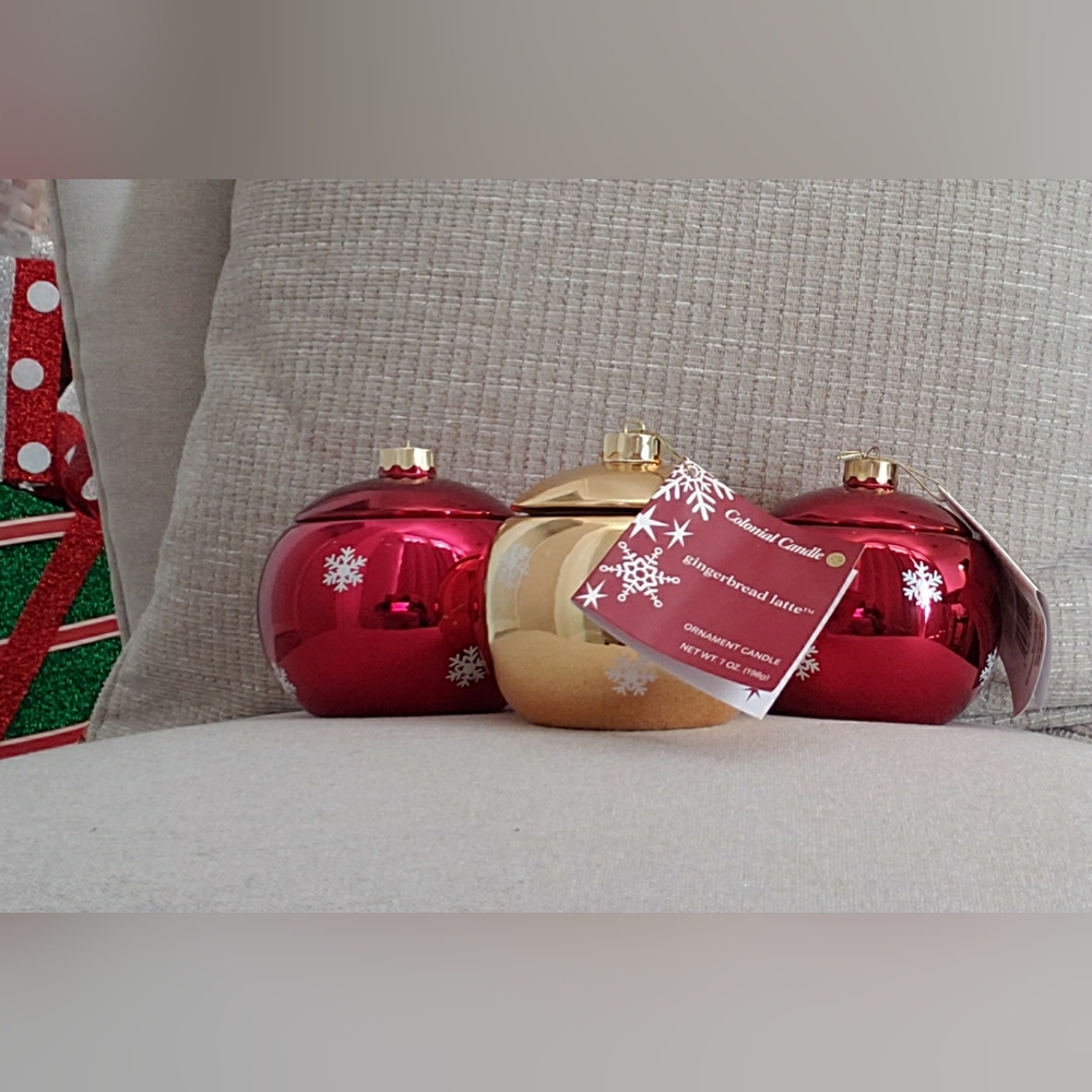 (NWT) Festive Red and Gold Holiday Candle Set (Qty: 3)
